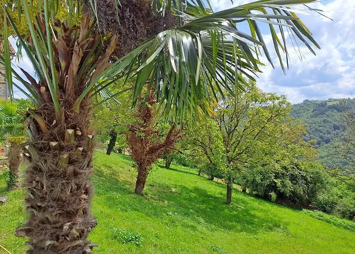 Maison Counord - Pour 8 Personnes Vakantiehuis Latouille-Lentillac